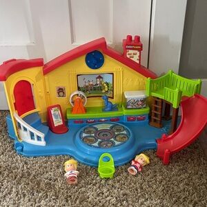 Fisher Price Little People Place Musical Preschool